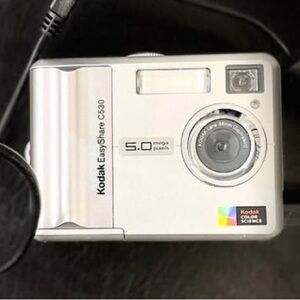 Kodak EasyShare C530 Silver Digital Camera with 5.0 MP refurbished